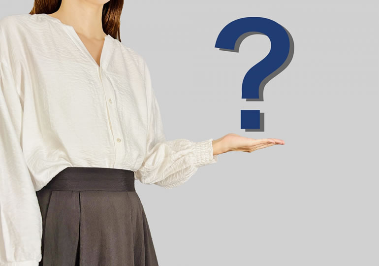 生前葬の疑問を解決する女性