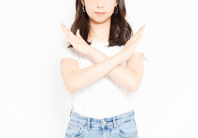 超音波洗浄で遺骨が砕けることを否定する女性