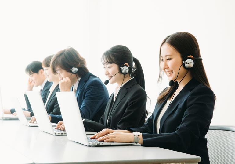 大手葬儀社の電話オペレーター