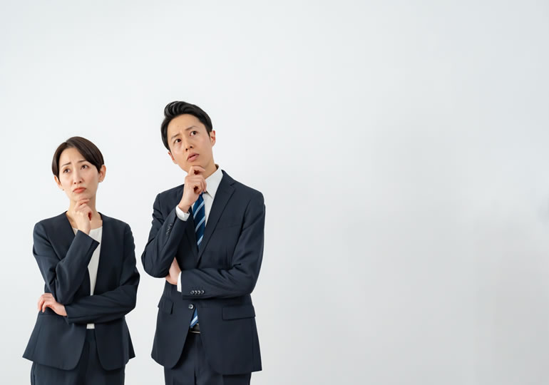 散骨に対する男女の違いに悩む同僚たち